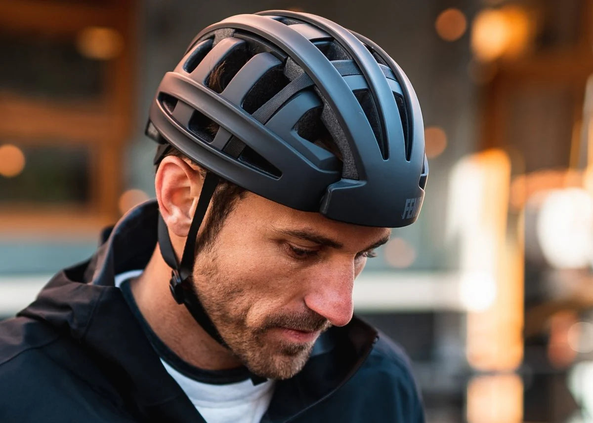 Casque pliable FEND One Helmet Matte Black